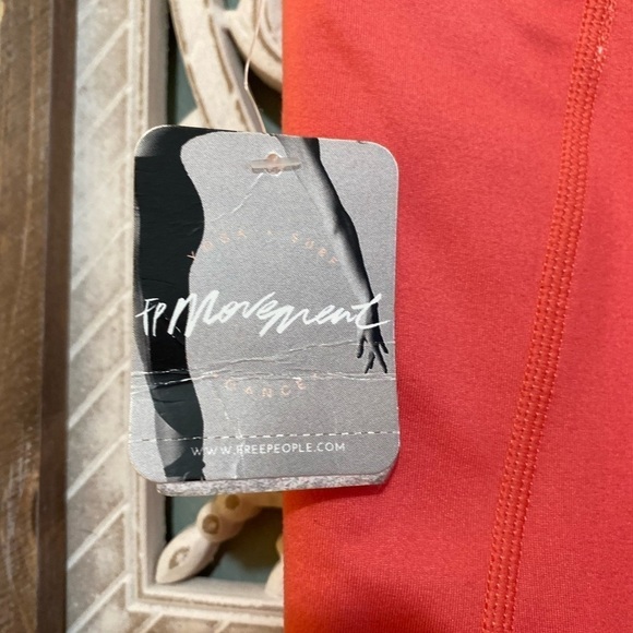 Free People Movement Leggings color poppy size XS NWT - Picture 8 of 11